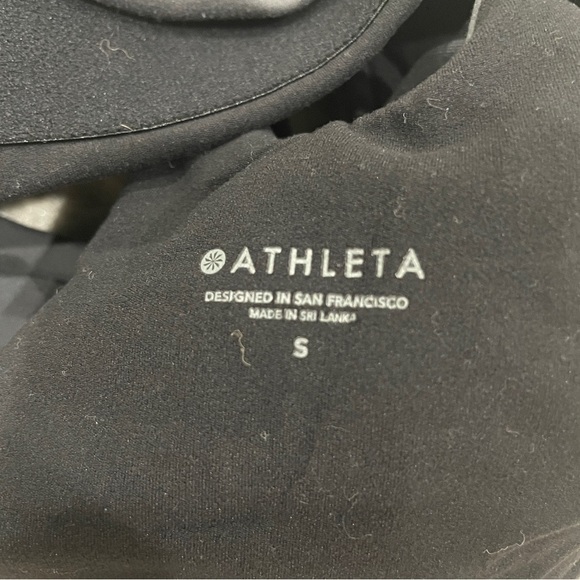 Athleta Grey Camo Conscious Crop Printed A - C - Picture 6 of 8